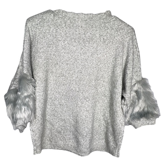 A24 Girl’s Cat & Jack Faux Fur Sleeve Pullover Sweater - Picture 5 of 5